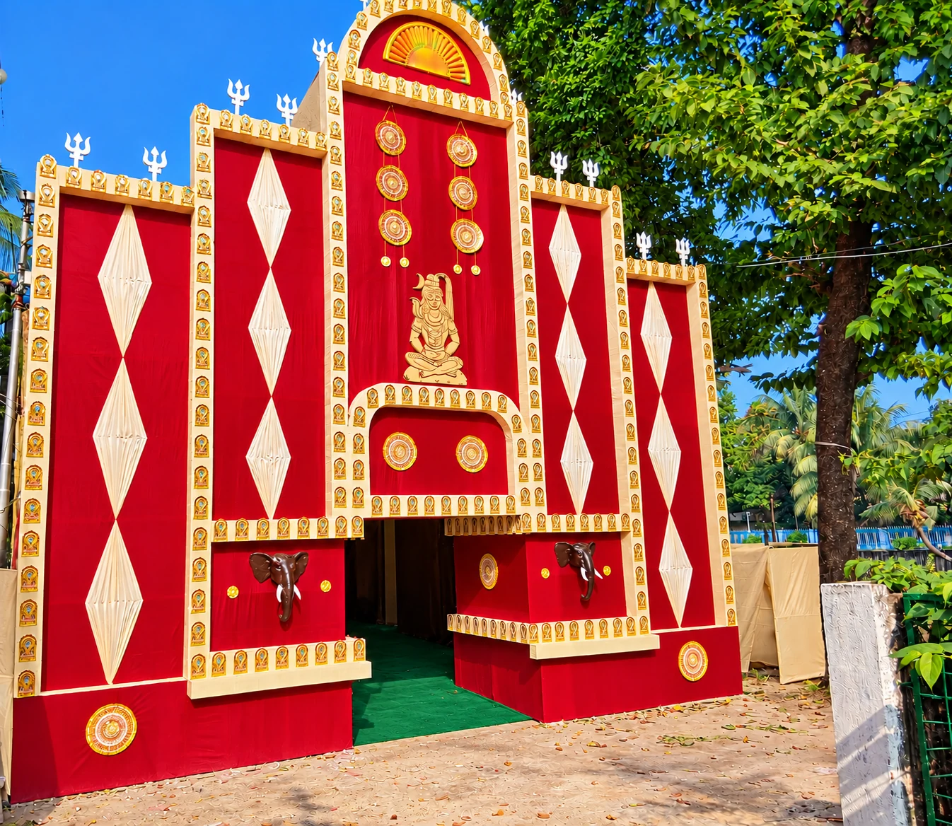 New Bakshibagan Yuba Sangha Durga Puja 2026 pandal, photograph 1